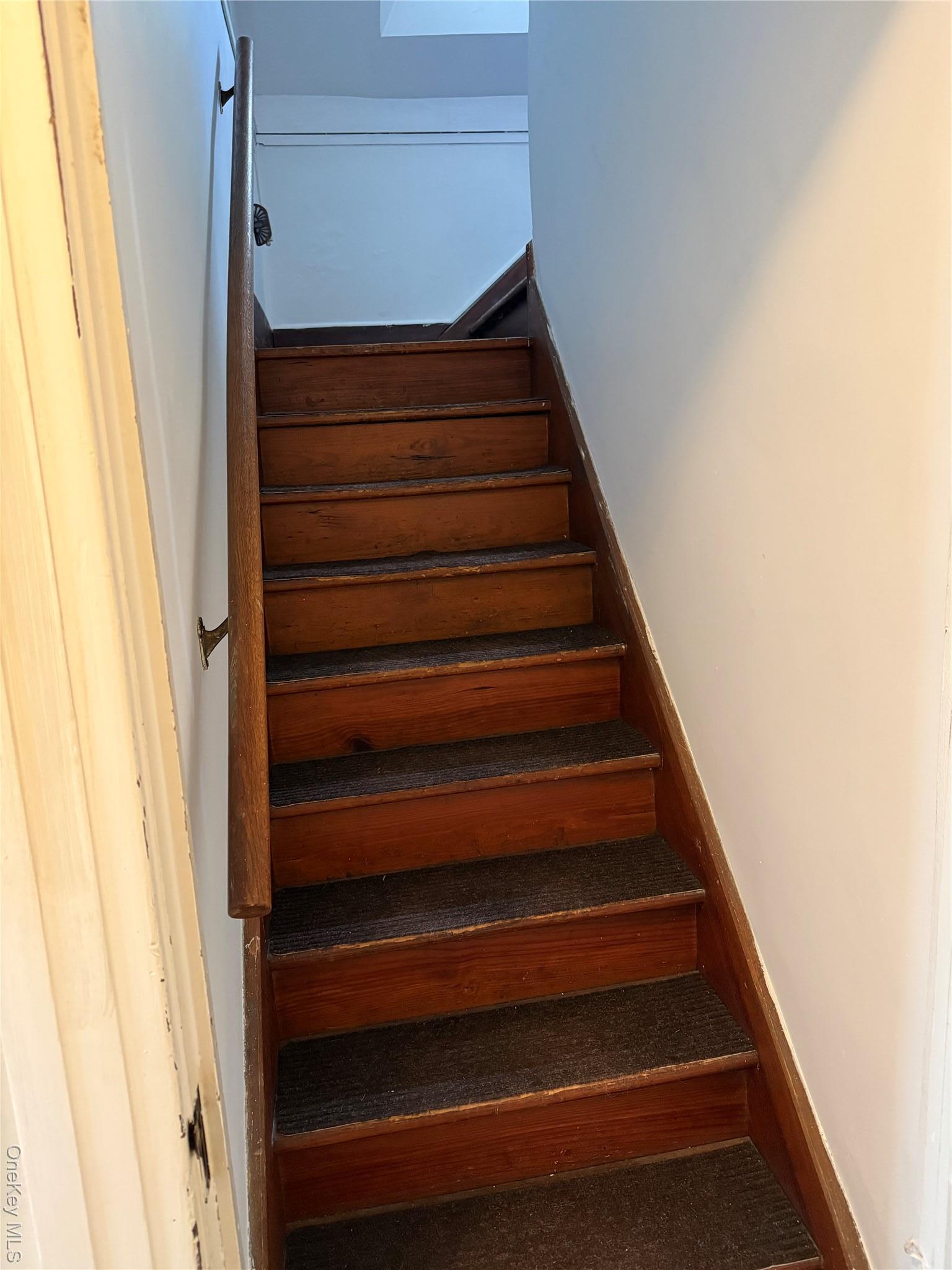 Single Family Streit Dutchess County, NY 12603, MLS-962474-35