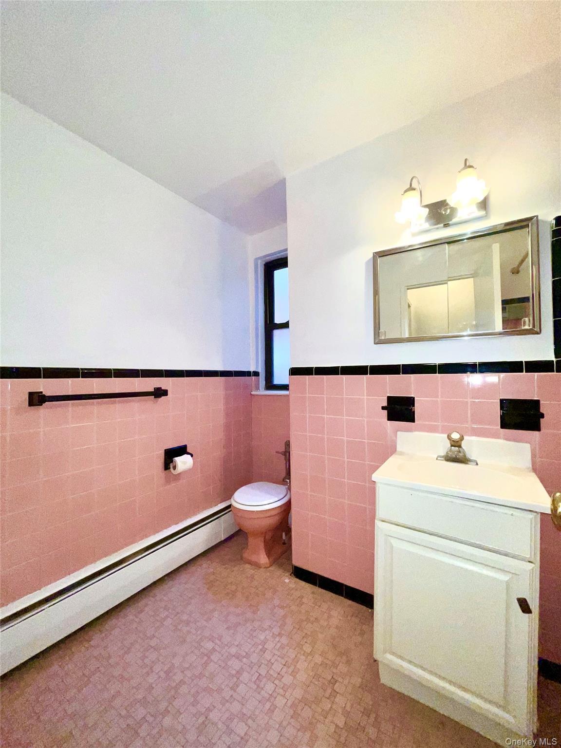 Coop Oakdale  Rockland County, NY 10901, MLS-962480-17