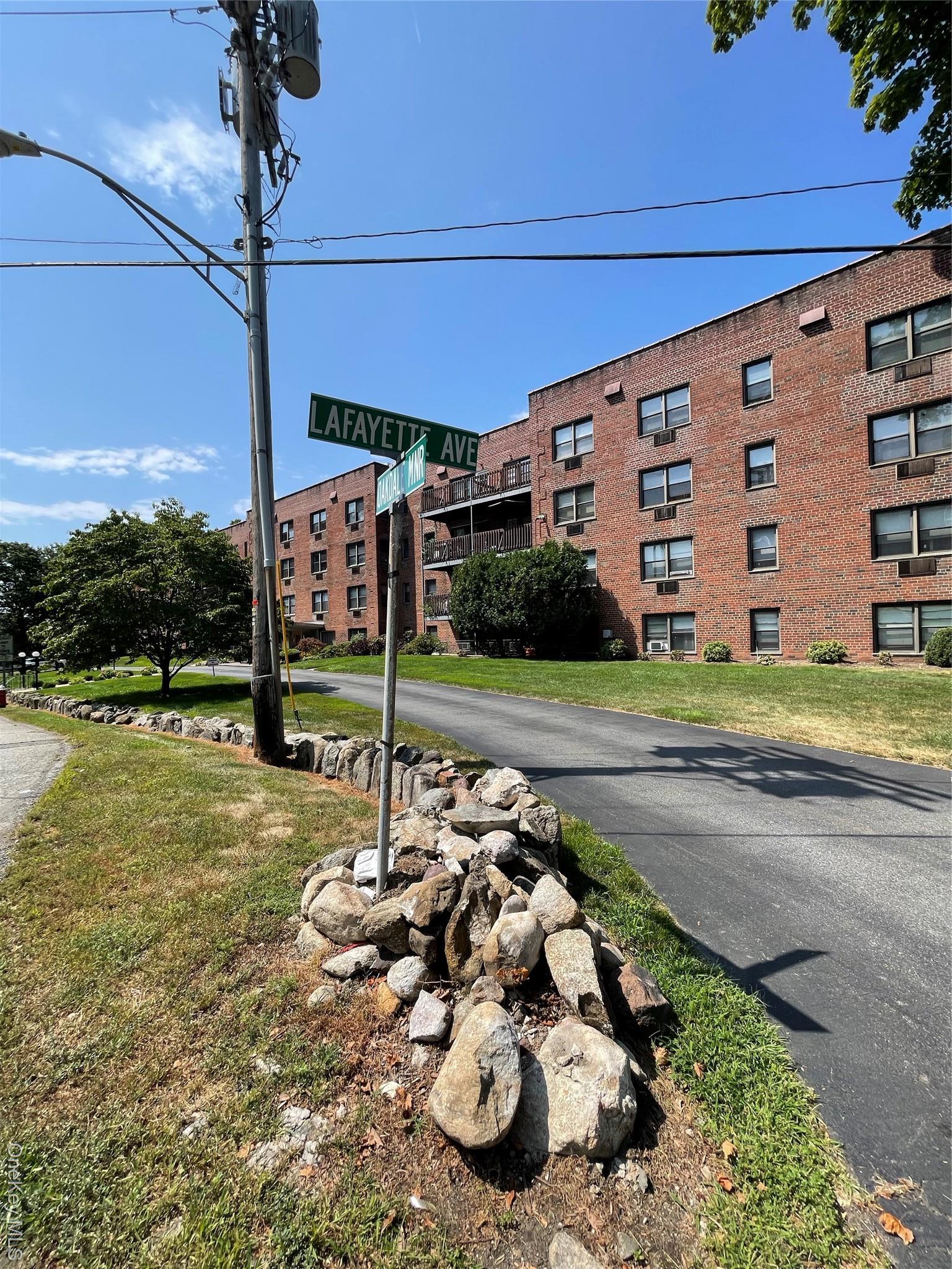 Coop Oakdale  Rockland County, NY 10901, MLS-962480-26