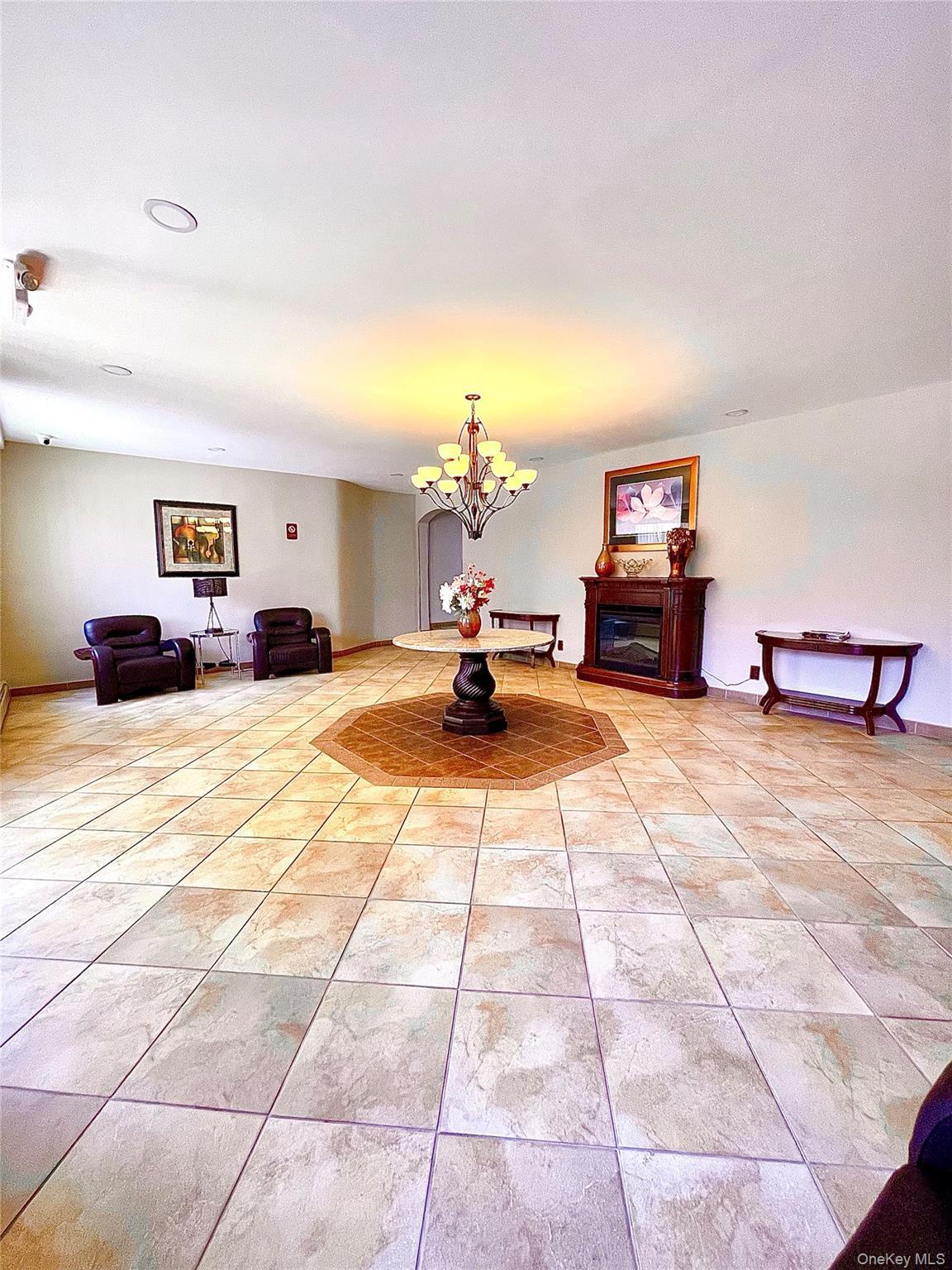 Coop Oakdale  Rockland County, NY 10901, MLS-962480-5