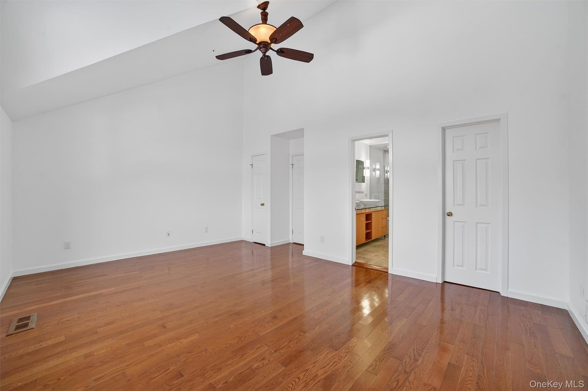 Condo Boulder Ridge  Westchester County, NY 10583, MLS-962481-14