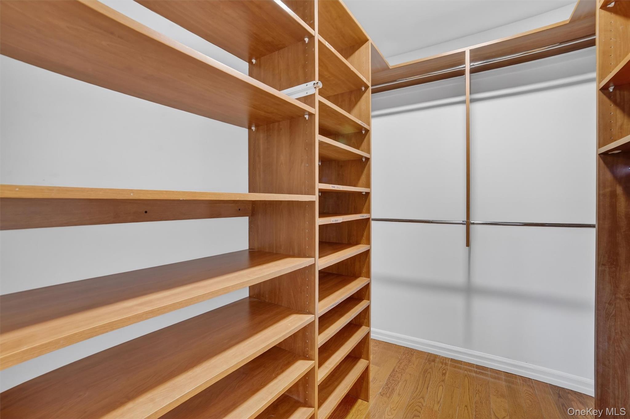 Condo Boulder Ridge  Westchester County, NY 10583, MLS-962481-17