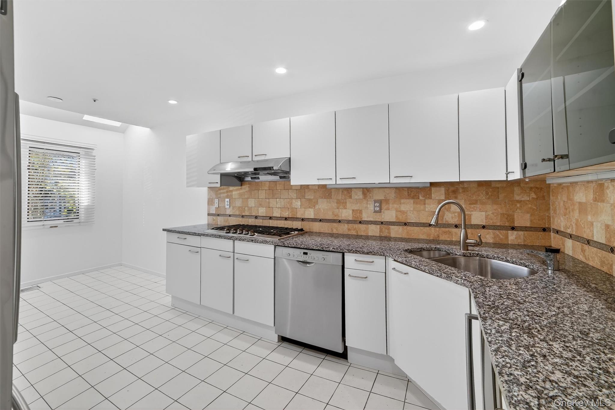 Condo Boulder Ridge  Westchester County, NY 10583, MLS-962481-5