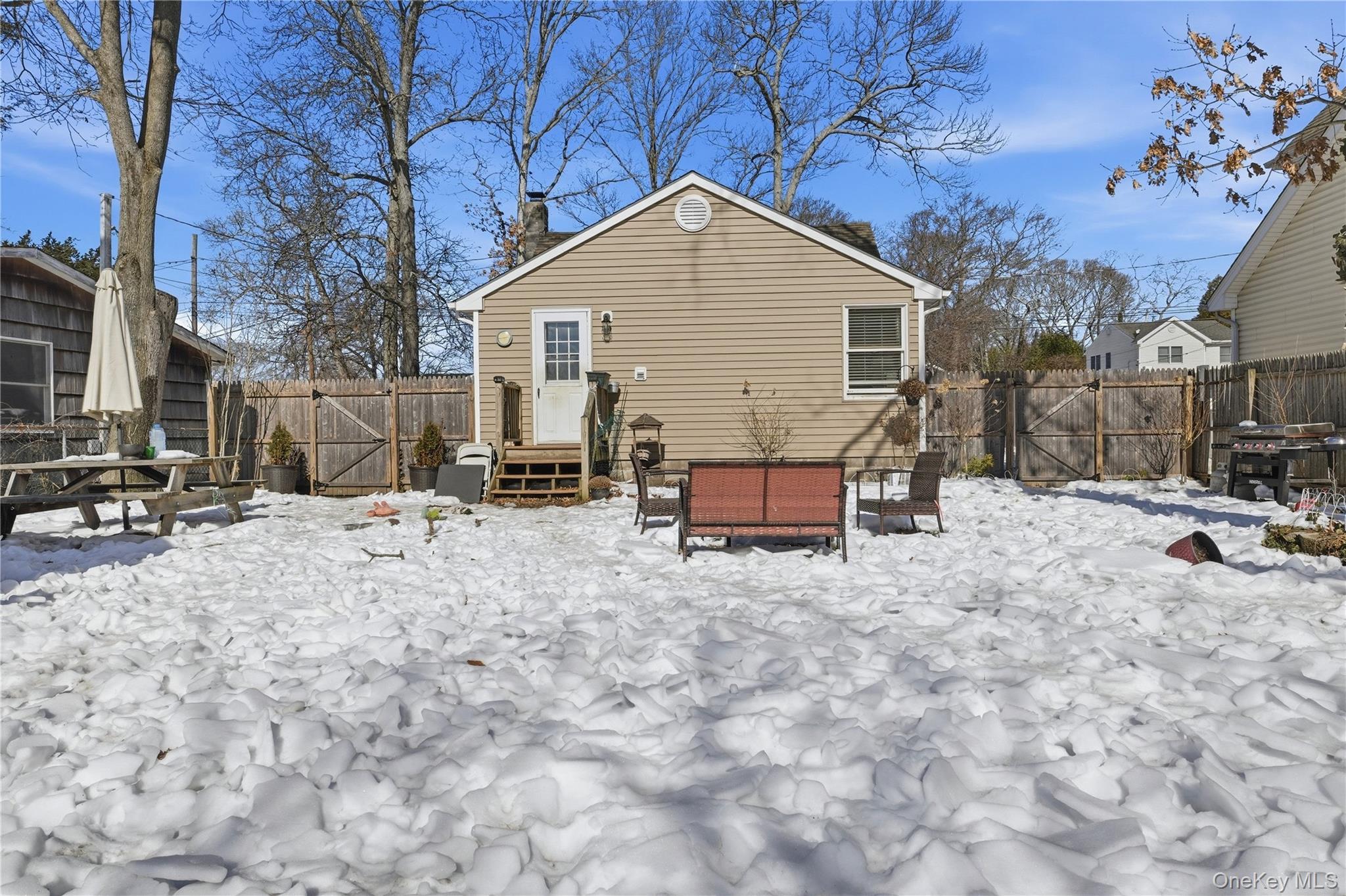 Single Family Woodlawn  Suffolk County, NY 11784, MLS-962488-11