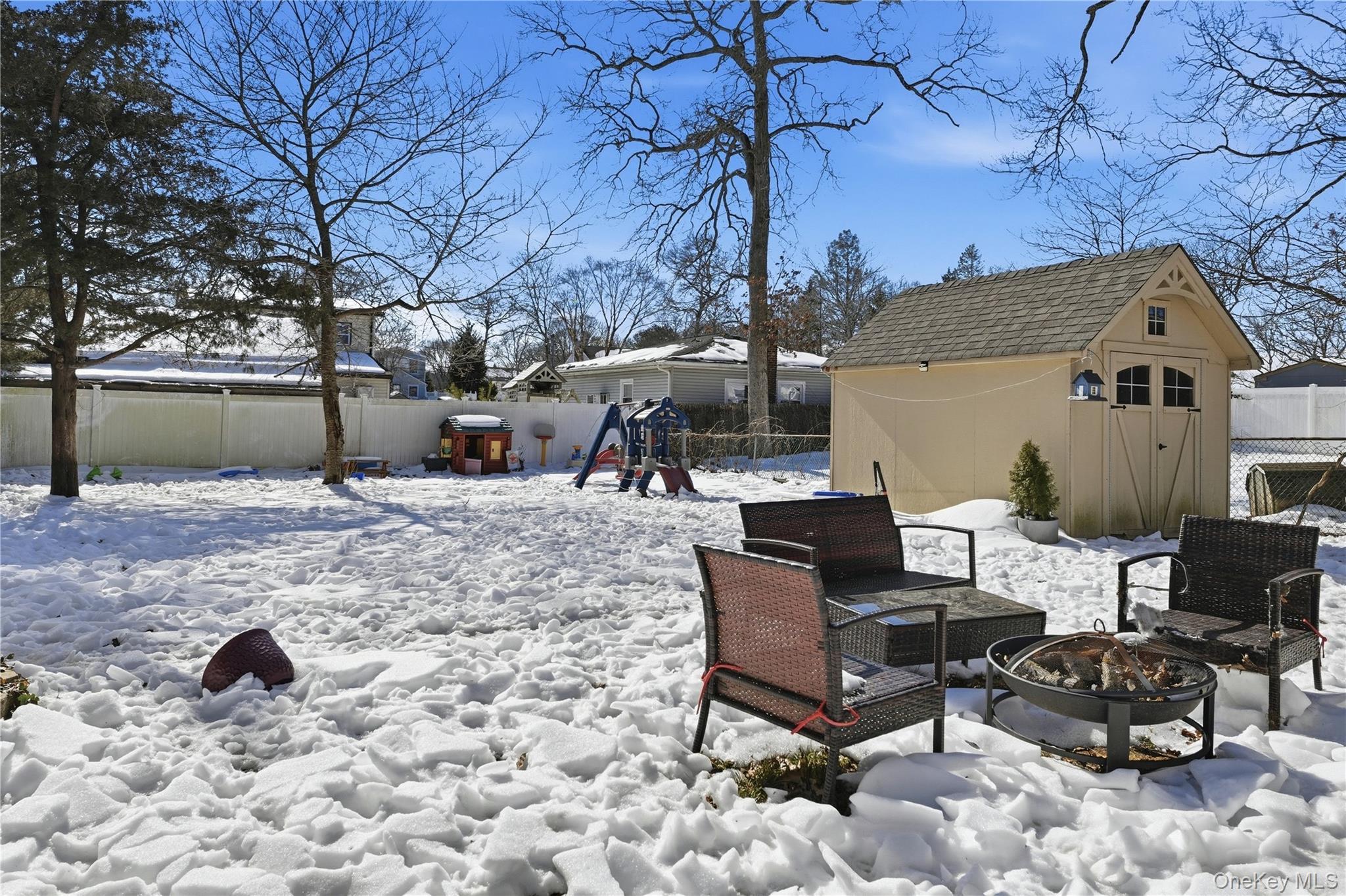 Single Family Woodlawn  Suffolk County, NY 11784, MLS-962488-13