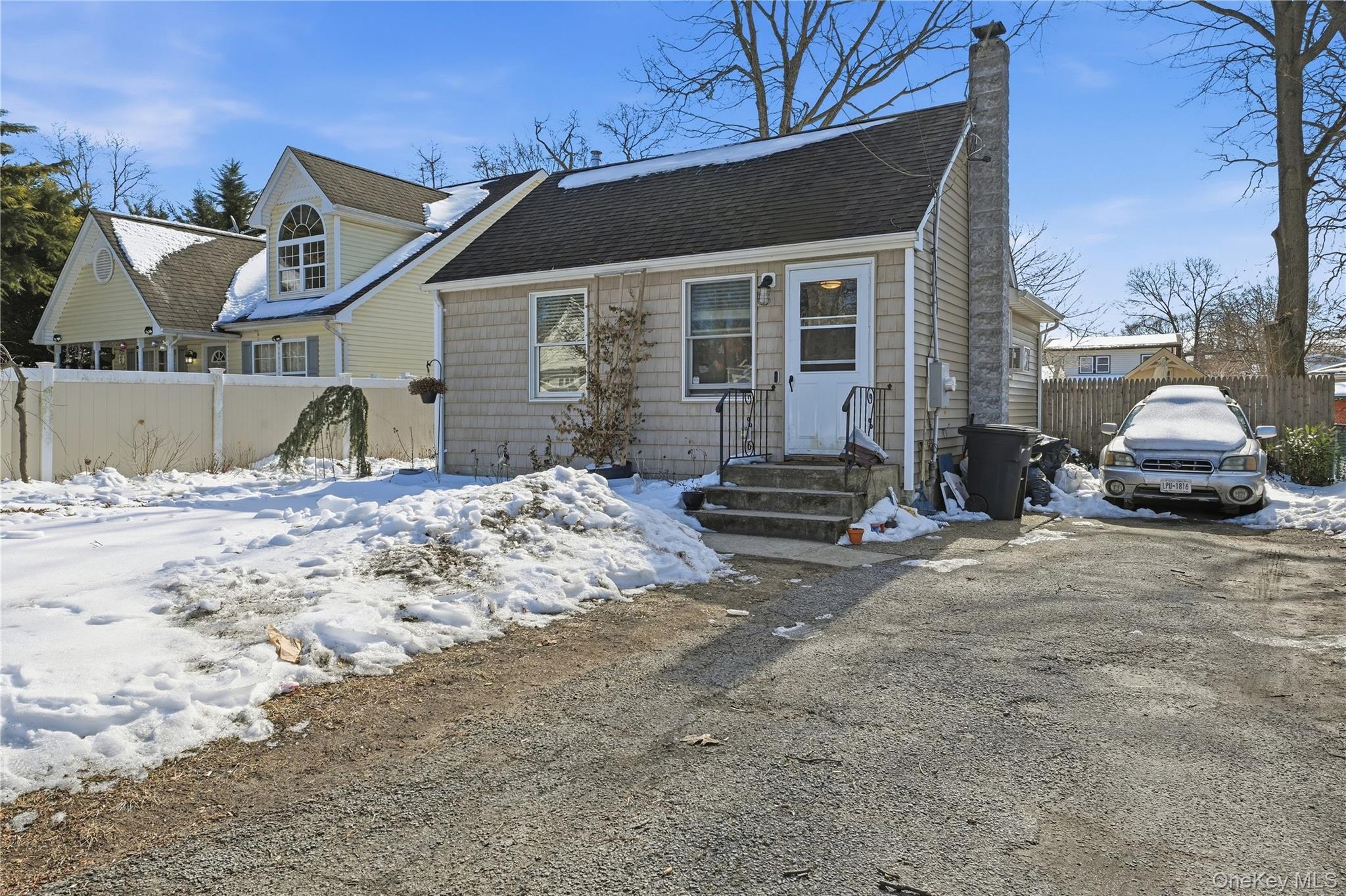Single Family Woodlawn  Suffolk County, NY 11784, MLS-962488-3
