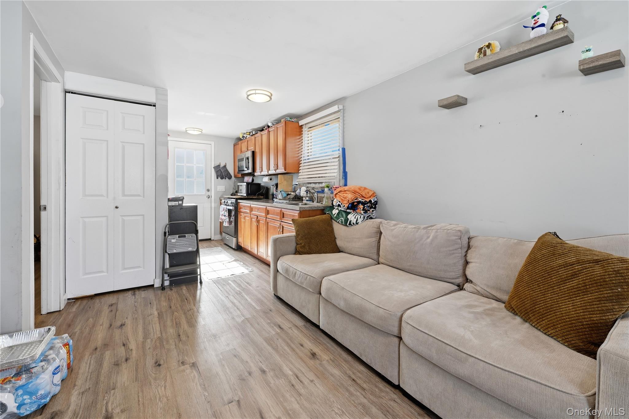 Single Family Woodlawn  Suffolk County, NY 11784, MLS-962488-5