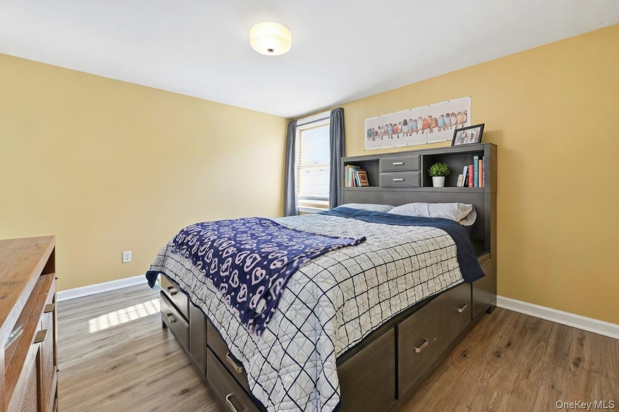 Single Family Woodlawn  Suffolk County, NY 11784, MLS-962488-7