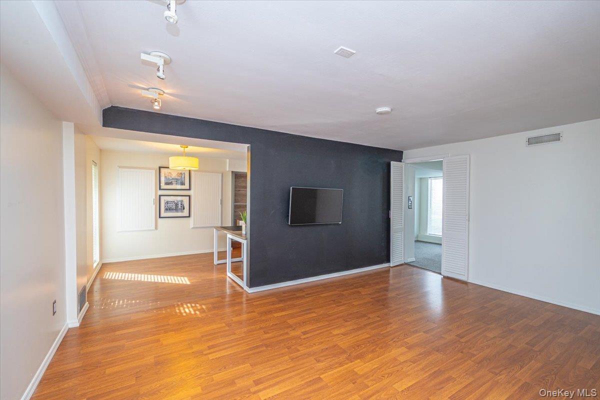 Single Family Soundview Drive Suffolk County, NY 11777, MLS-962515-30