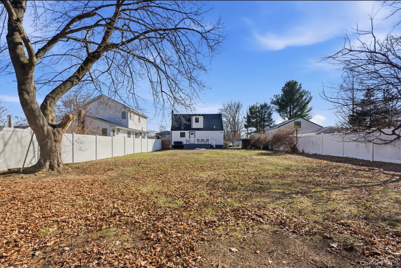 Single Family Lakeland  Suffolk County, NY 11706, MLS-962523-10