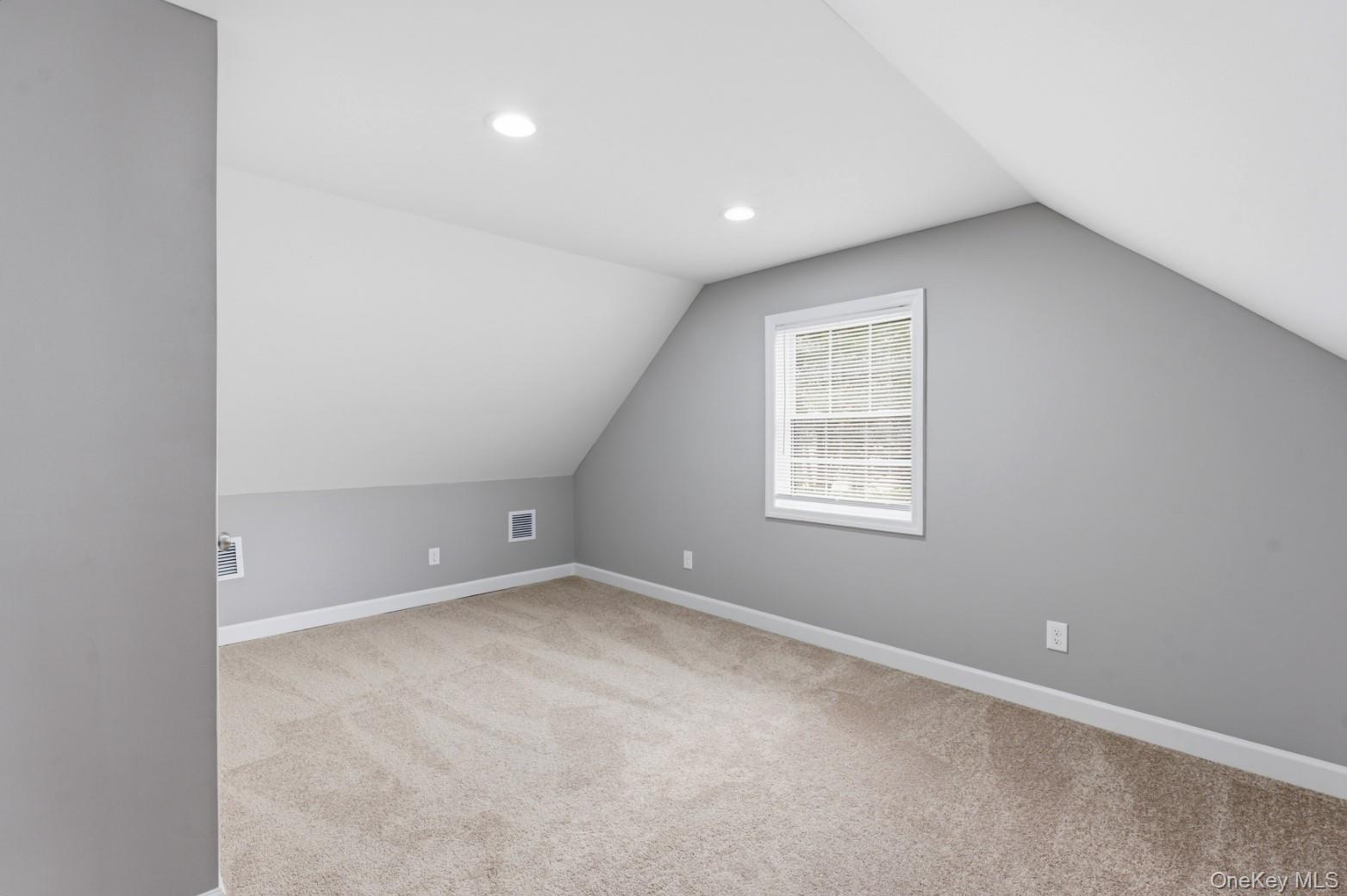 Single Family Lakeland  Suffolk County, NY 11706, MLS-962523-13