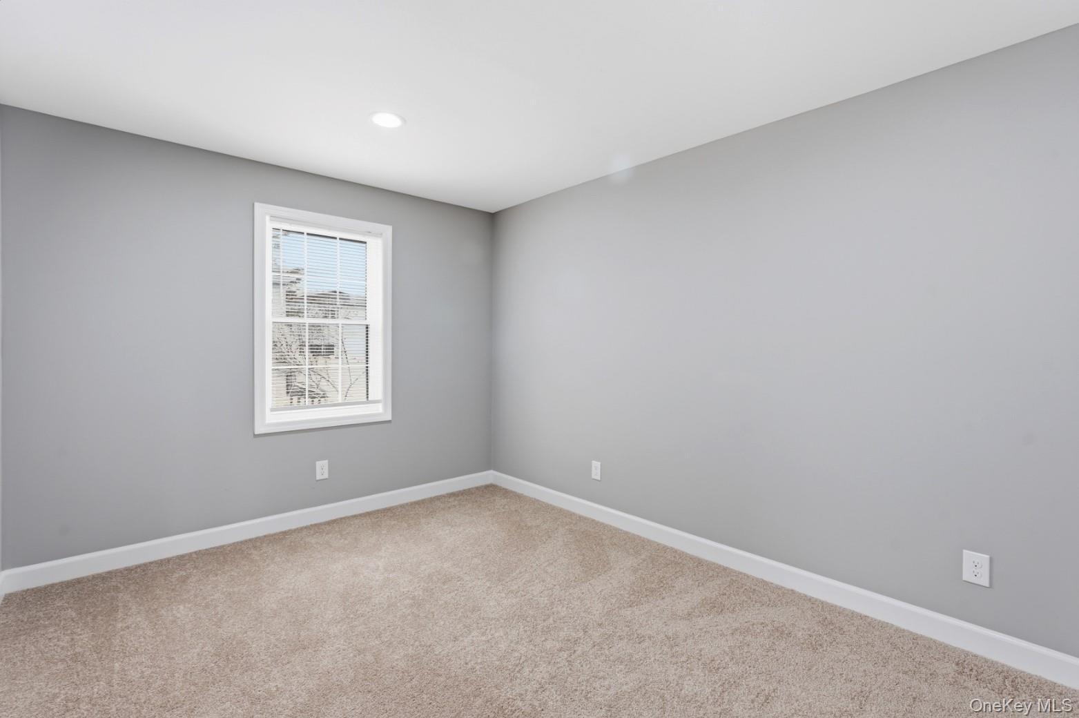 Single Family Lakeland  Suffolk County, NY 11706, MLS-962523-14