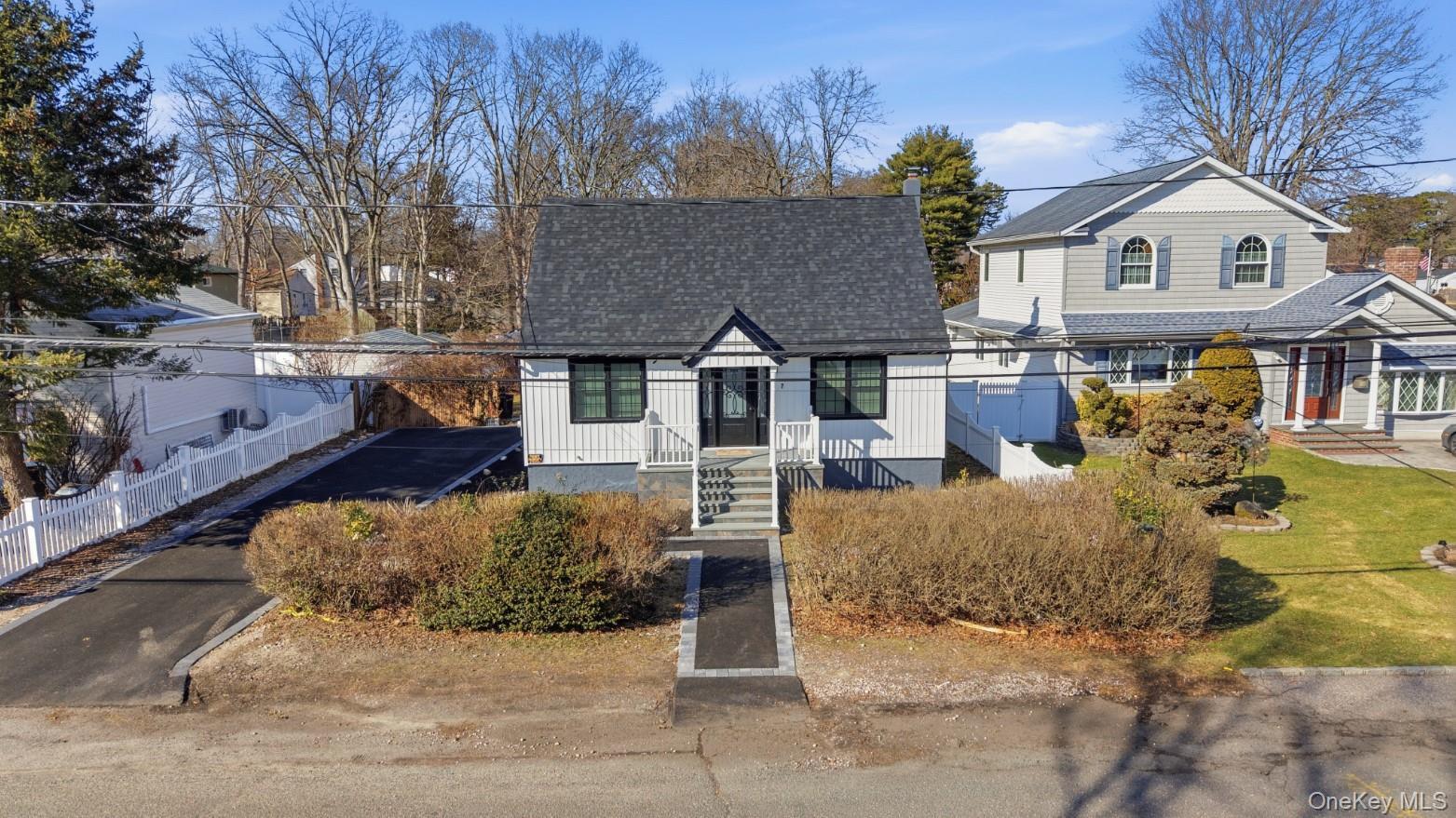 Single Family Lakeland  Suffolk County, NY 11706, MLS-962523-2