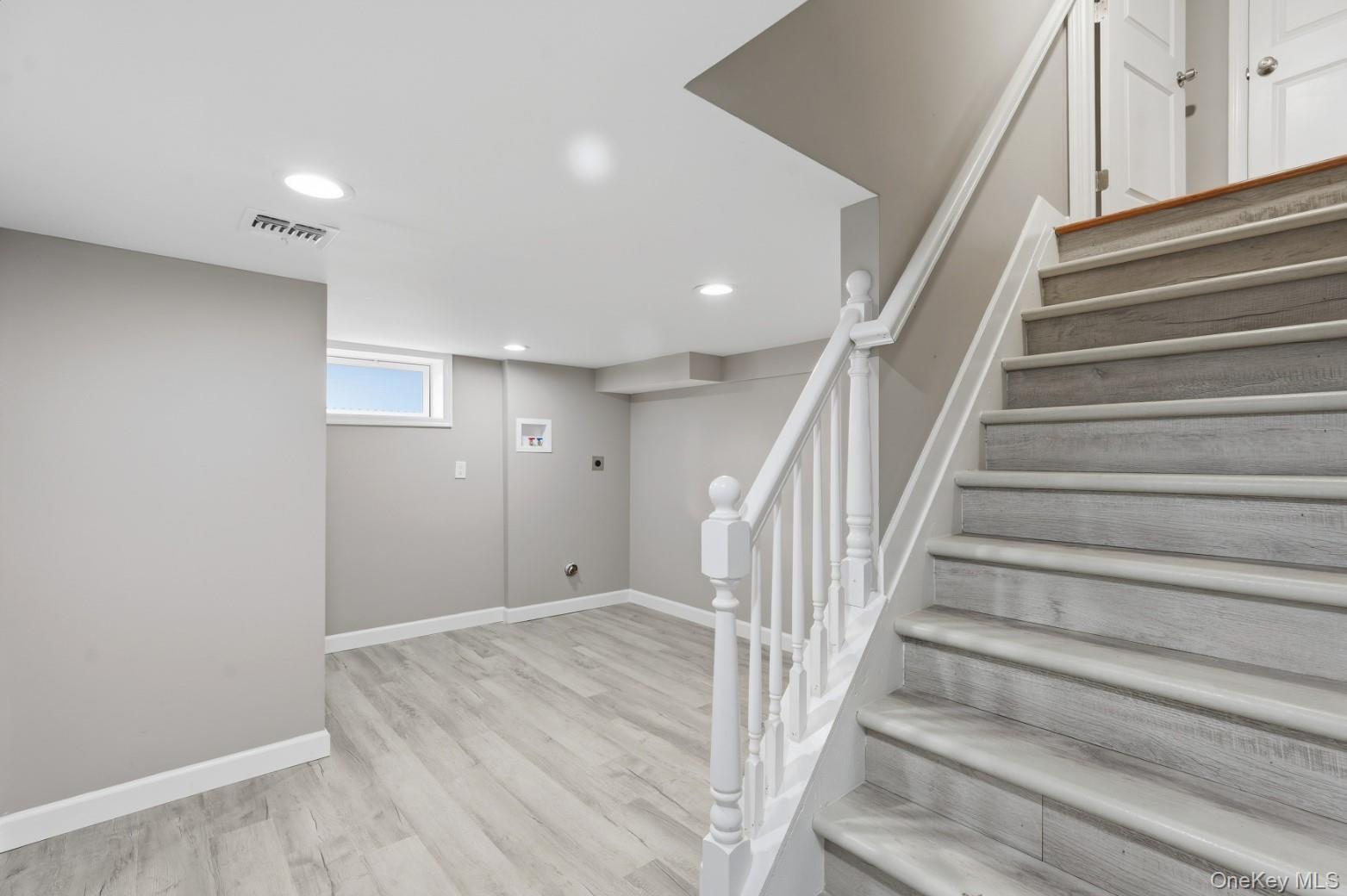 Single Family Lakeland  Suffolk County, NY 11706, MLS-962523-23