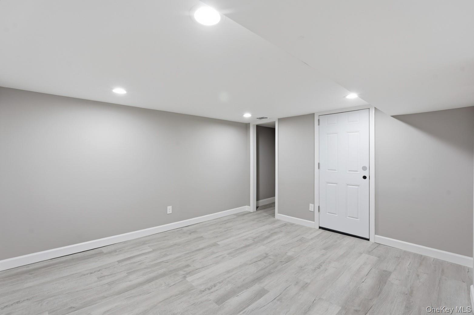 Single Family Lakeland  Suffolk County, NY 11706, MLS-962523-24