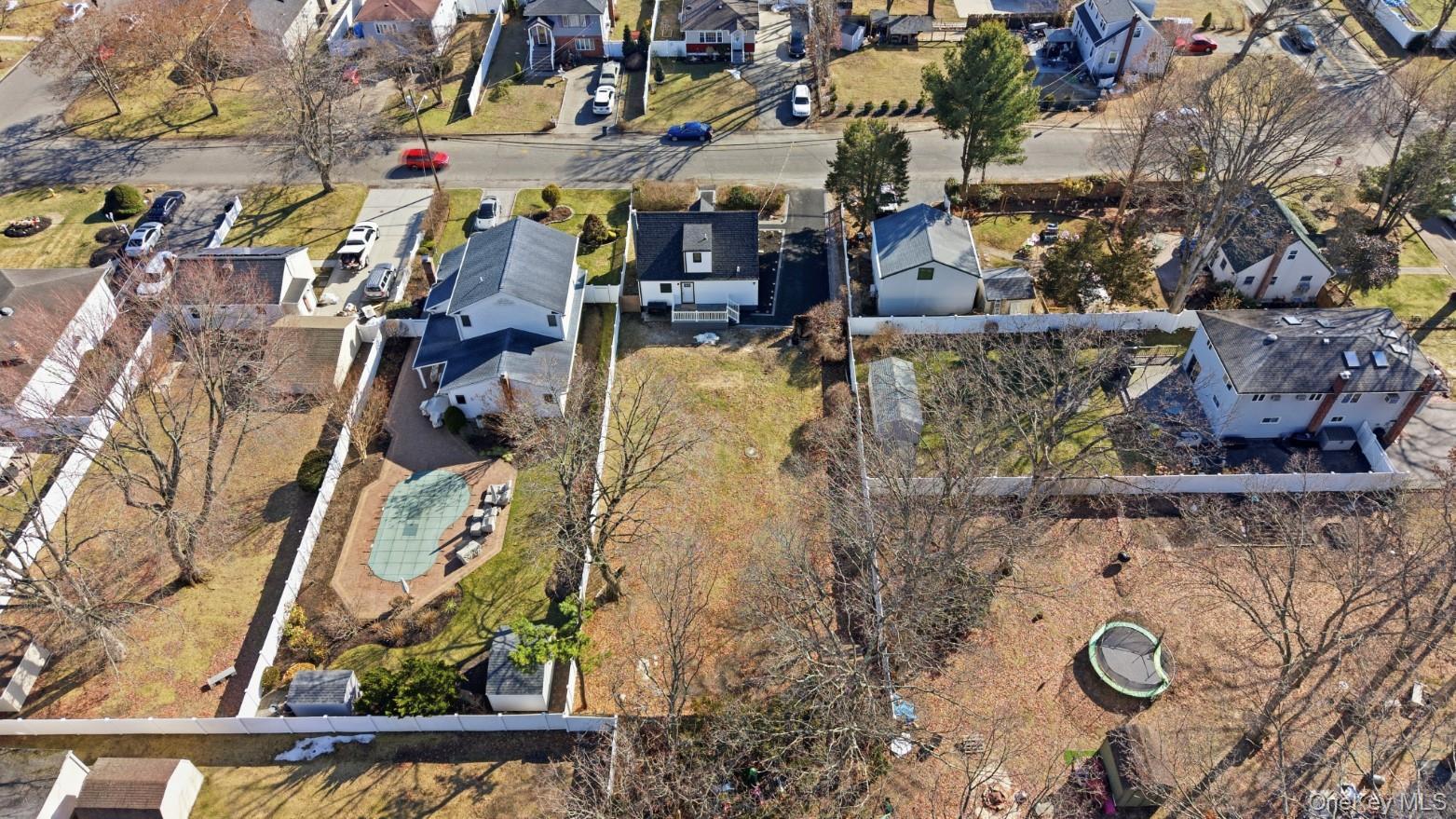 Single Family Lakeland  Suffolk County, NY 11706, MLS-962523-3