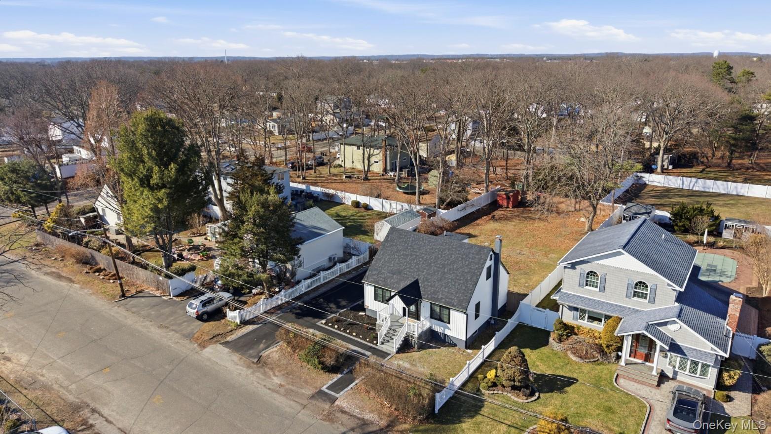 Single Family Lakeland  Suffolk County, NY 11706, MLS-962523-5