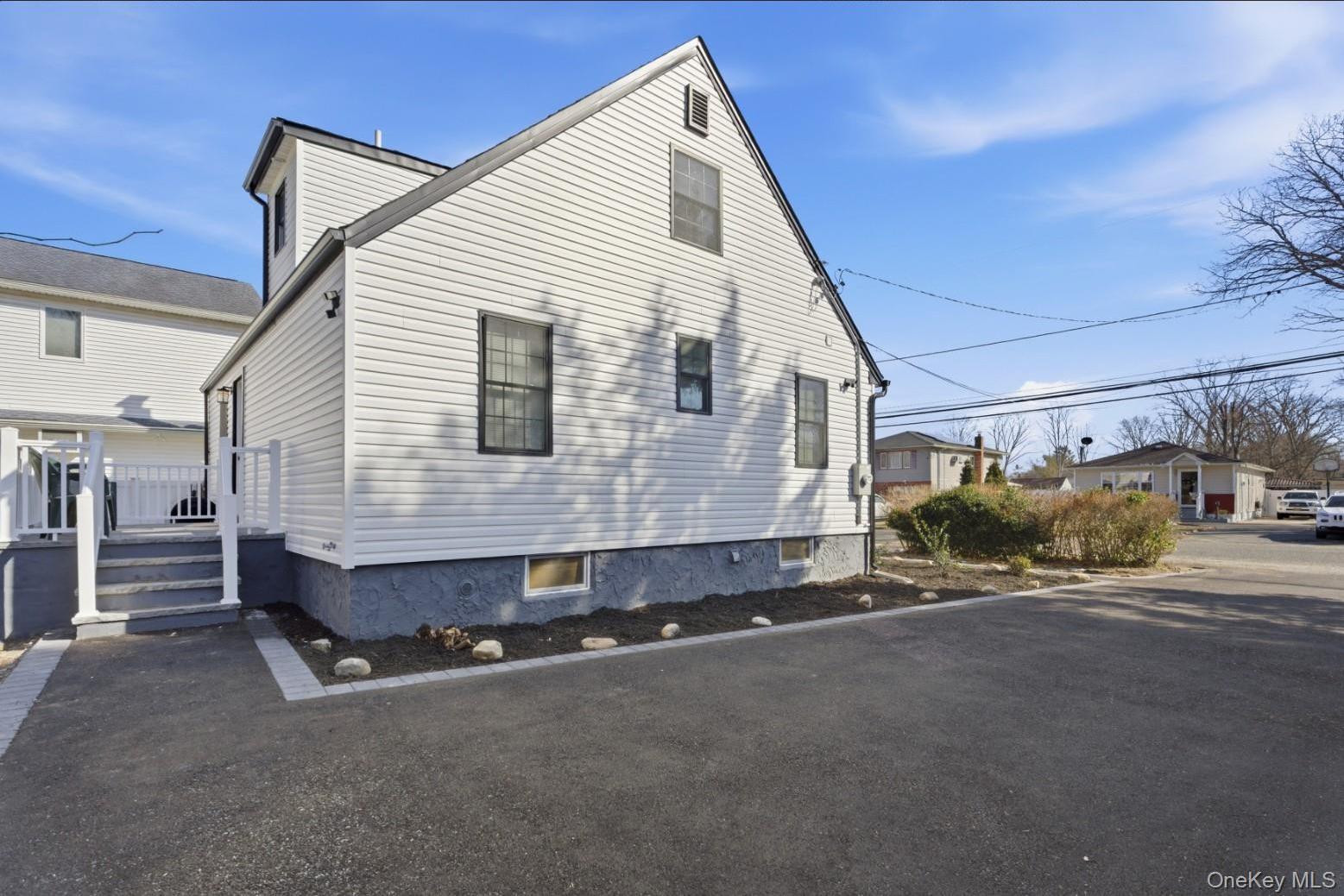 Single Family Lakeland  Suffolk County, NY 11706, MLS-962523-7