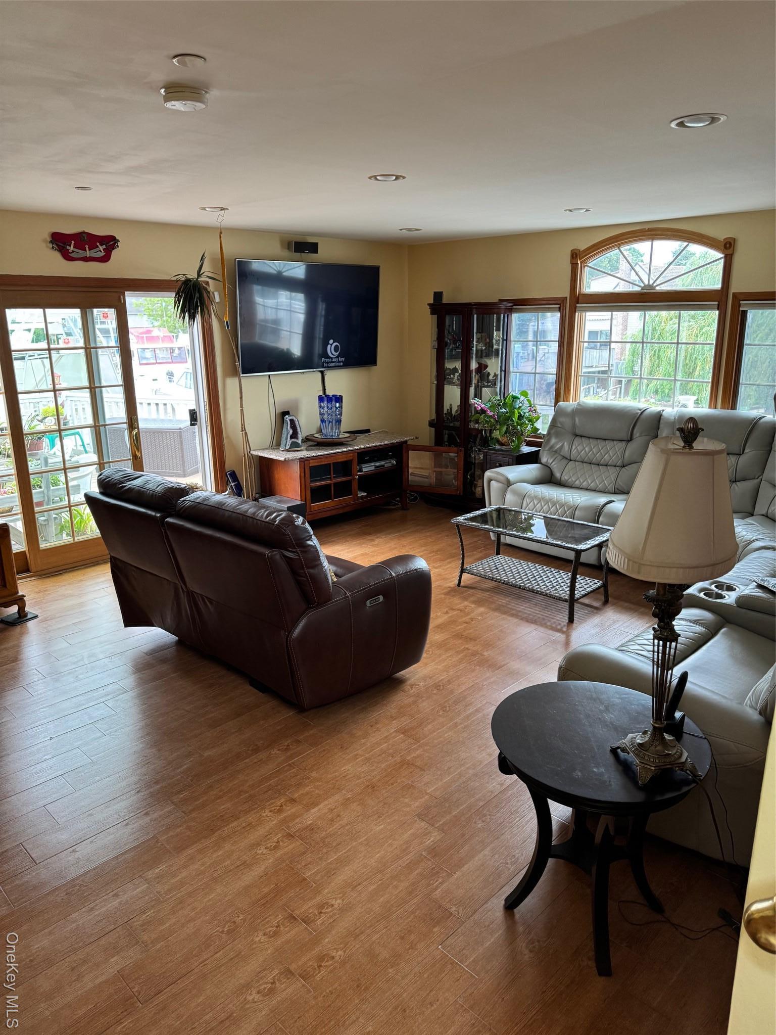 Single Family S 9th  Suffolk County, NY 11757, MLS-962528-10
