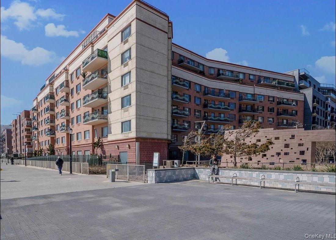 Condo Beach 117 Street Queens, NY 11694, MLS-962573-4