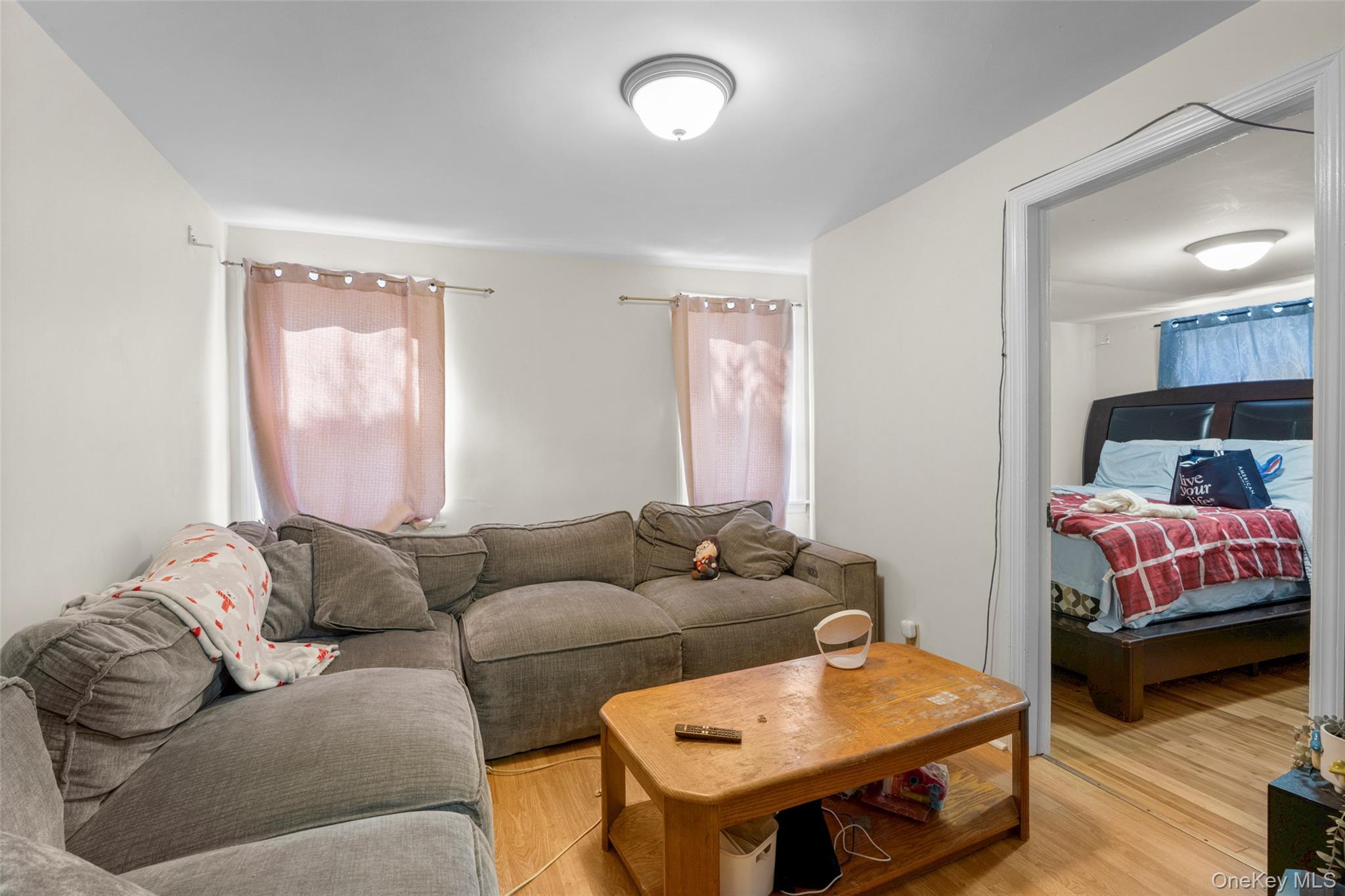 Single Family Colden  Bronx, NY 10469, MLS-962574-17