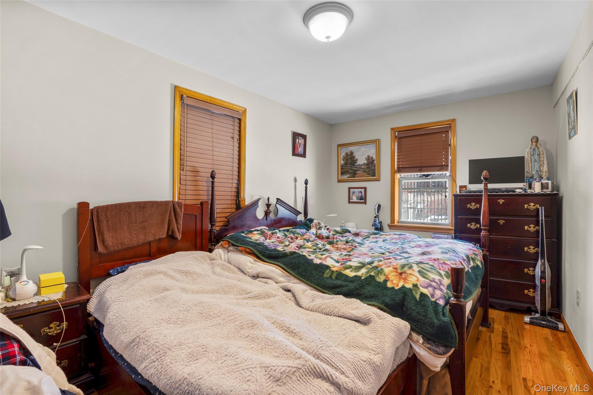 Single Family Colden  Bronx, NY 10469, MLS-962574-23