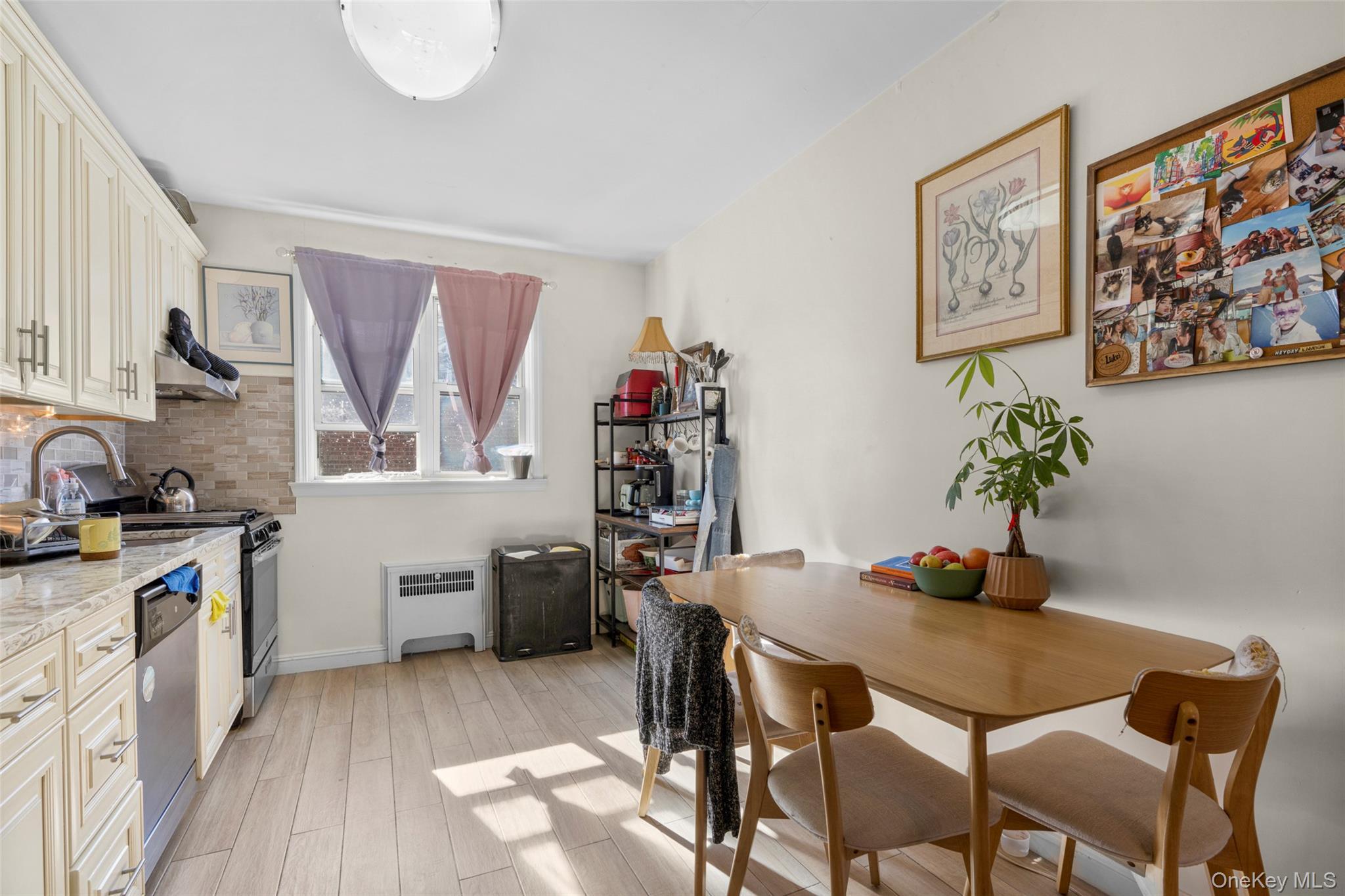 Single Family Colden  Bronx, NY 10469, MLS-962574-5