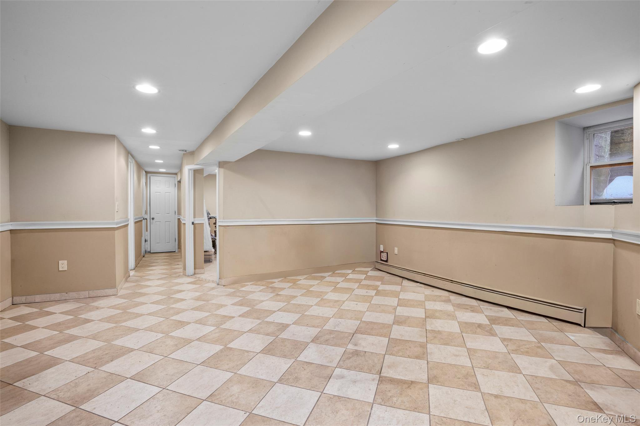 Single Family Baisley  Bronx, NY 10461, MLS-962585-20