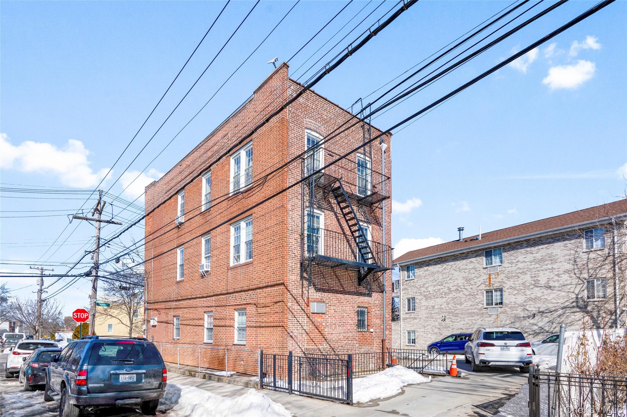 Single Family Baisley  Bronx, NY 10461, MLS-962585-23