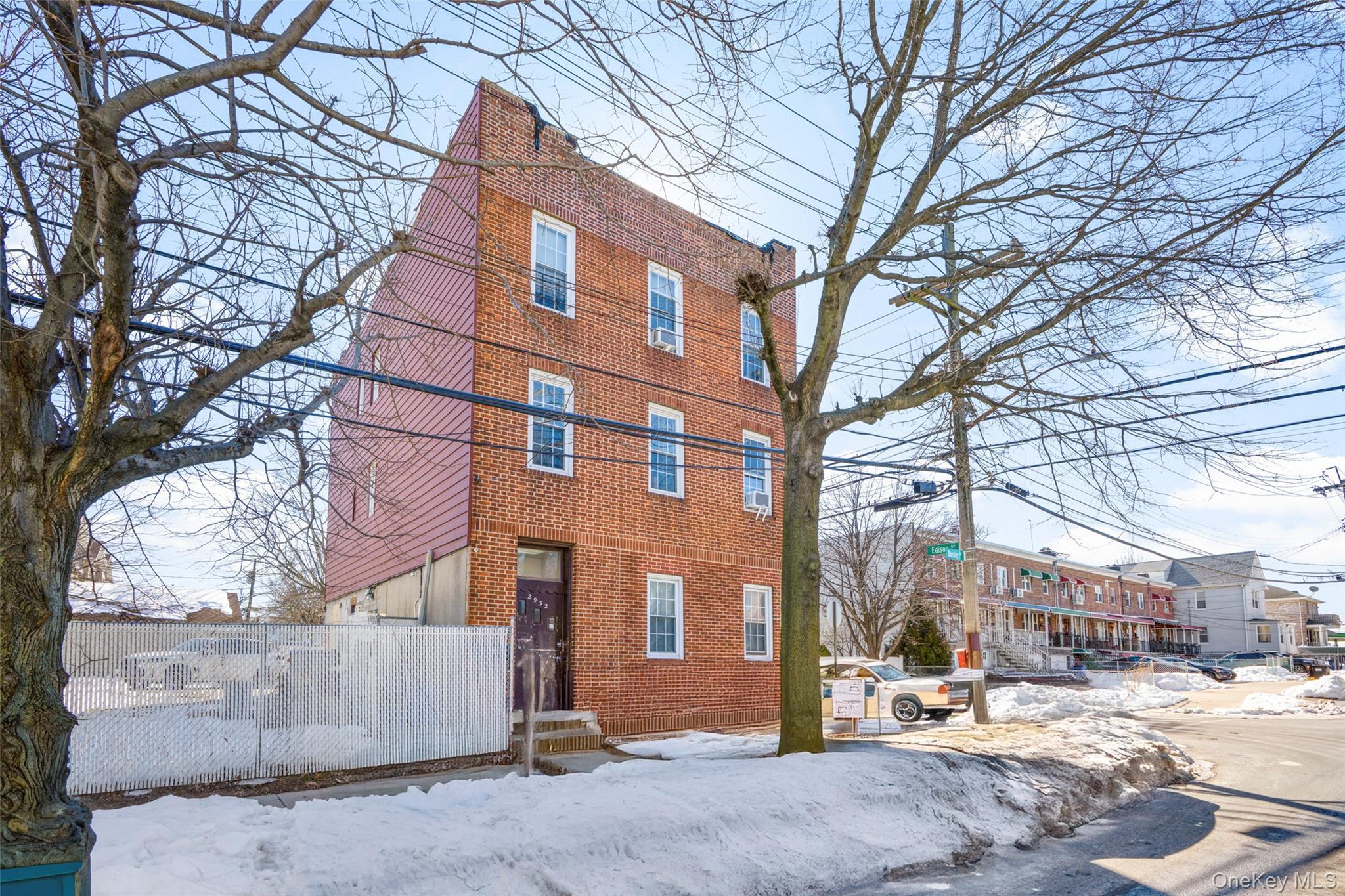 Single Family Baisley  Bronx, NY 10461, MLS-962585-25