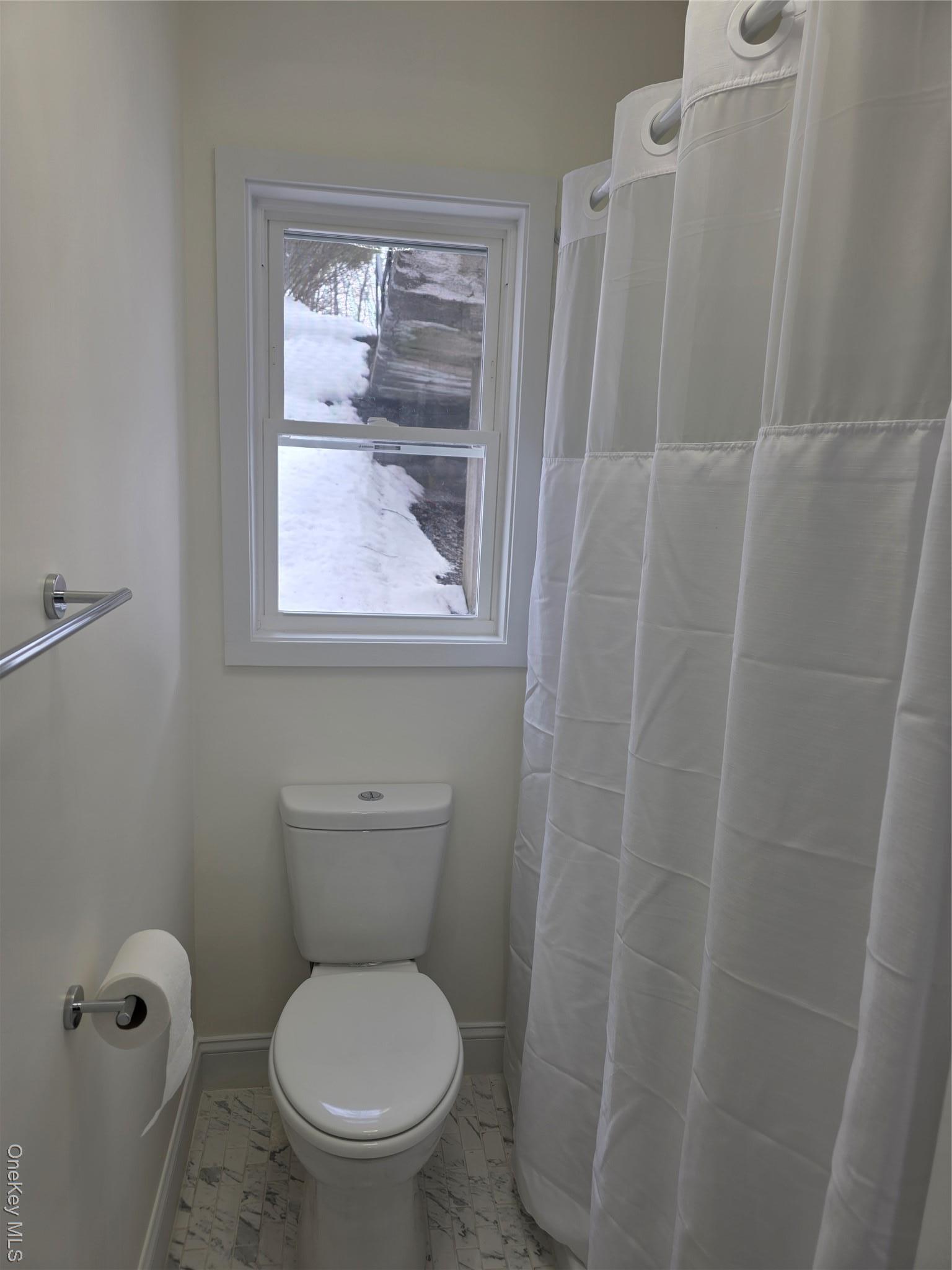 Condo Huguenot Ulster County, NY 12561, MLS-962614-10