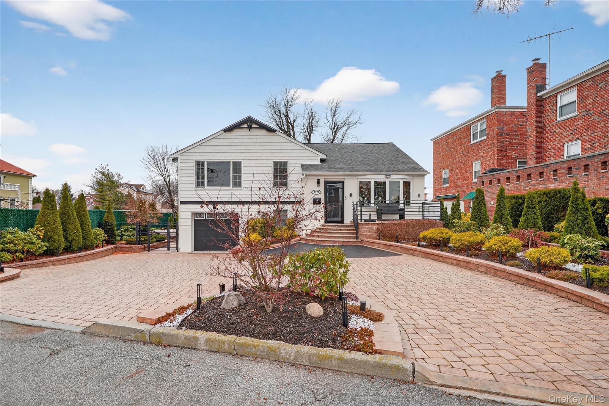 Single Family Agar  Bronx, NY 10465, MLS-962615-27