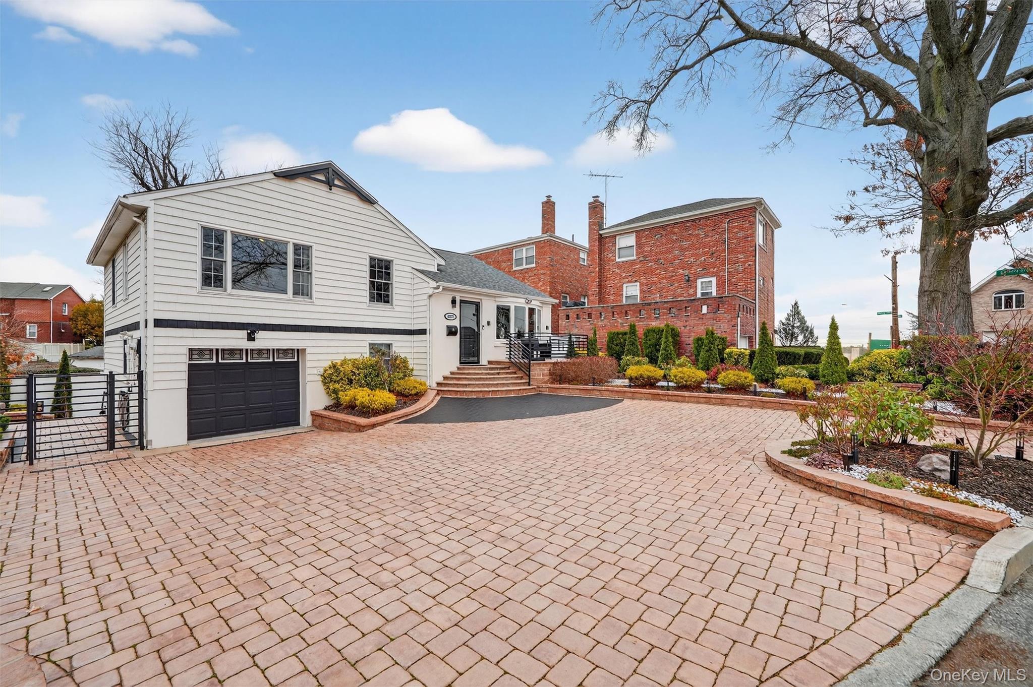 Single Family Agar  Bronx, NY 10465, MLS-962615-29