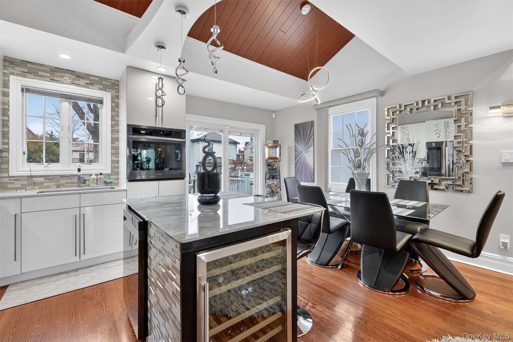 Single Family Agar  Bronx, NY 10465, MLS-962615-36