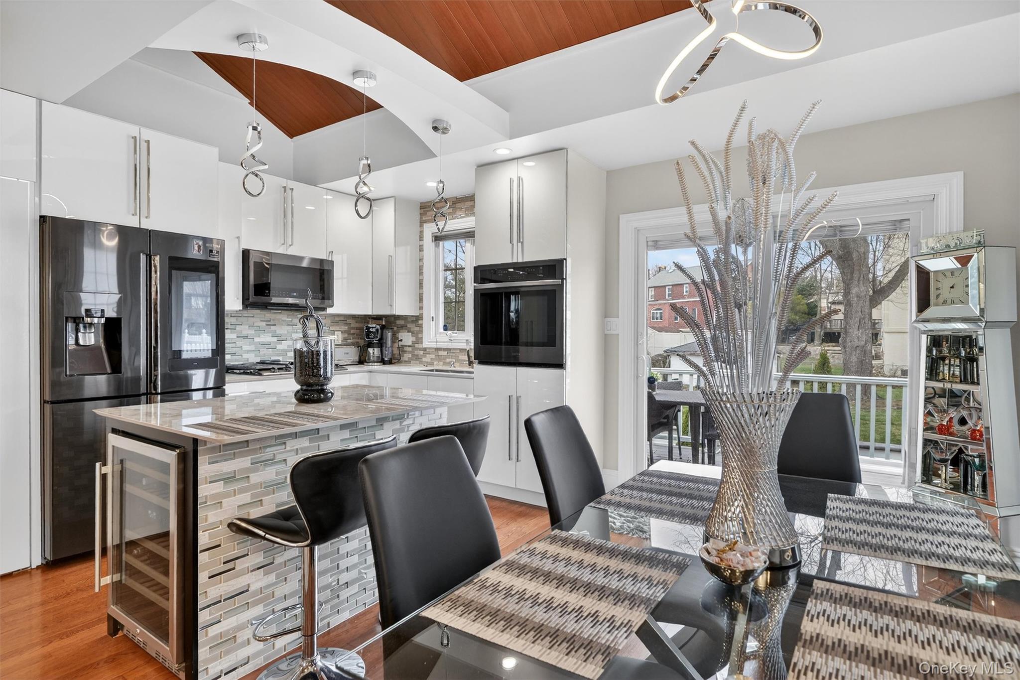 Single Family Agar  Bronx, NY 10465, MLS-962615-37