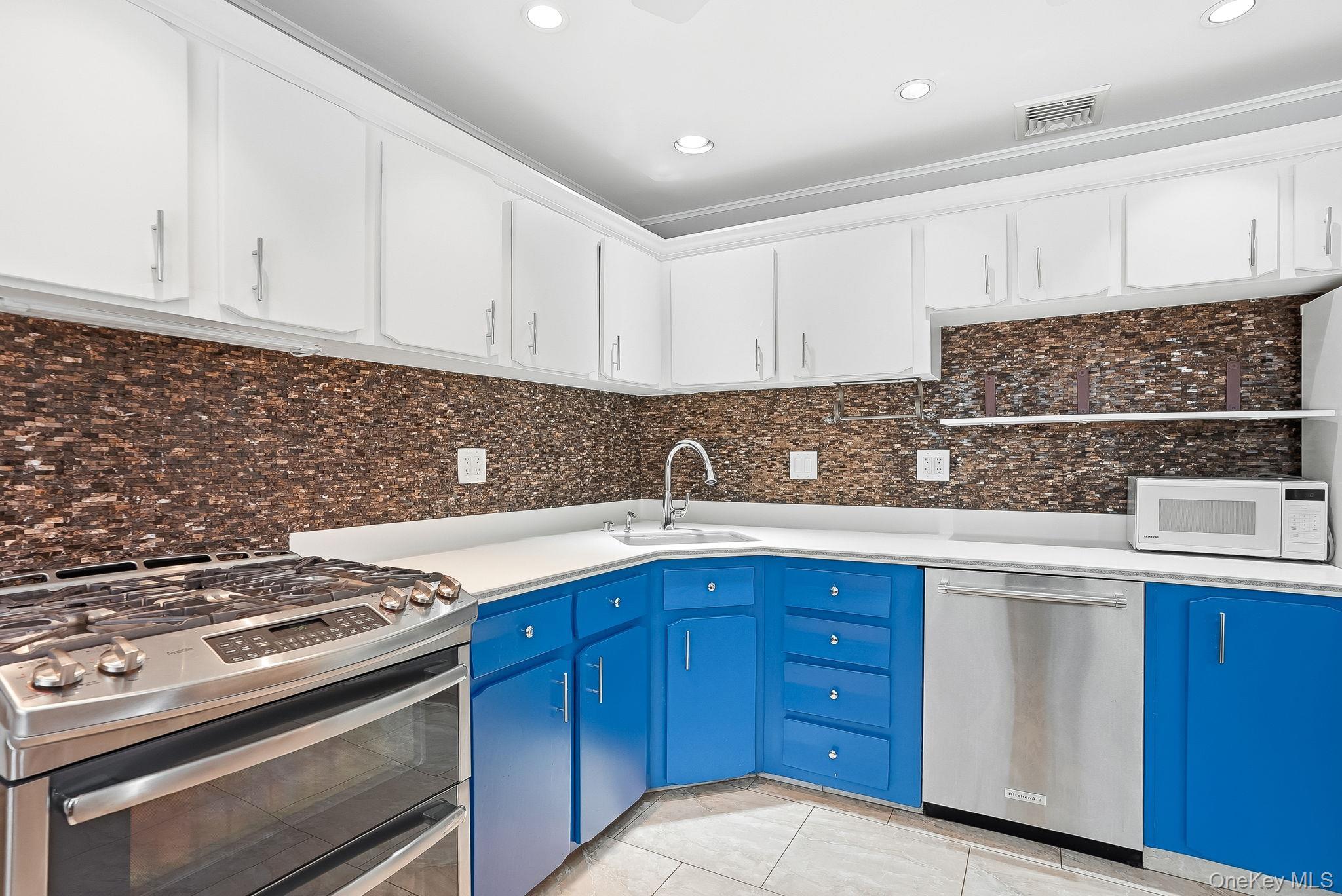 Single Family Lakeview  Putnam County, NY 10512, MLS-962638-9