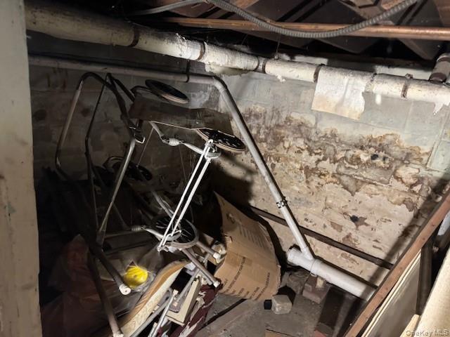 Single Family Walnut  Nassau County, NY 11510, MLS-962643-20