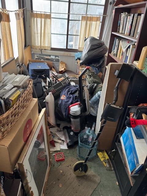 Single Family Walnut  Nassau County, NY 11510, MLS-962643-32