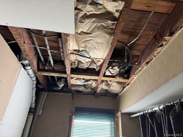 Single Family Walnut  Nassau County, NY 11510, MLS-962643-6