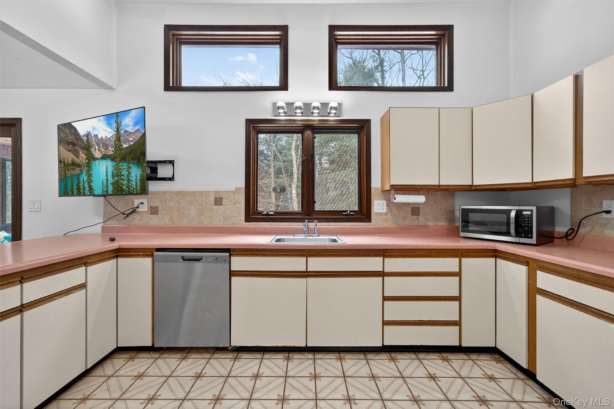 Single Family Old Forestburg  Orange County, NY 12780, MLS-962644-15