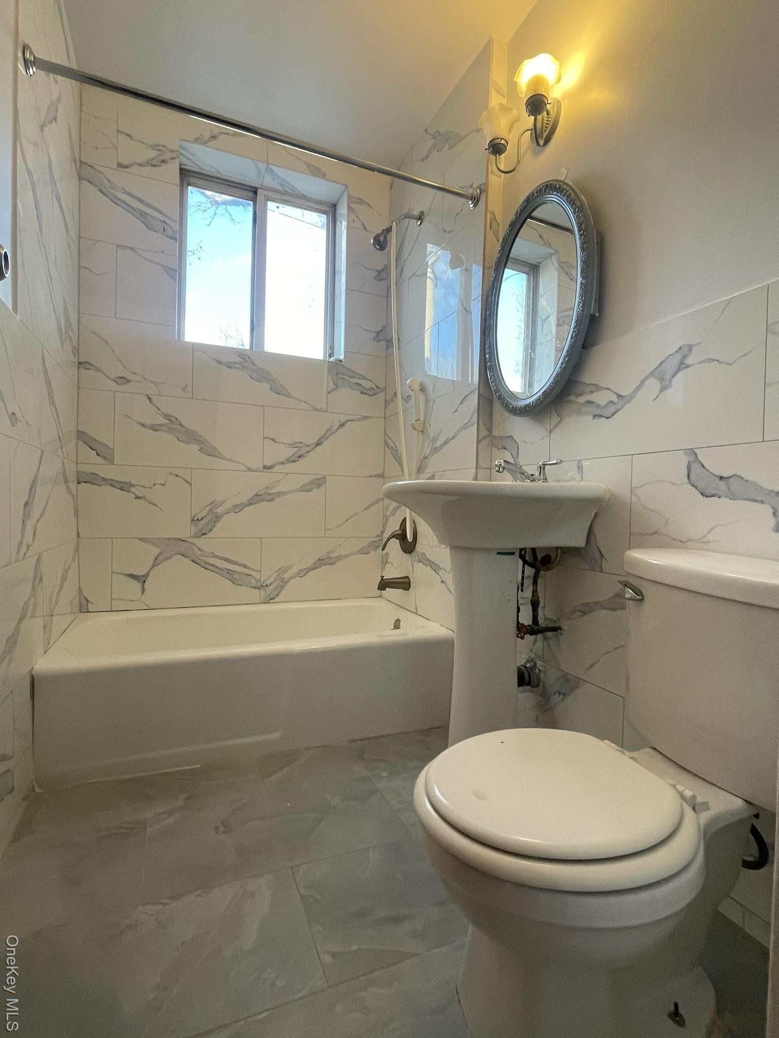 Apartment Hemlock  Brooklyn, NY 11208, MLS-962654-4