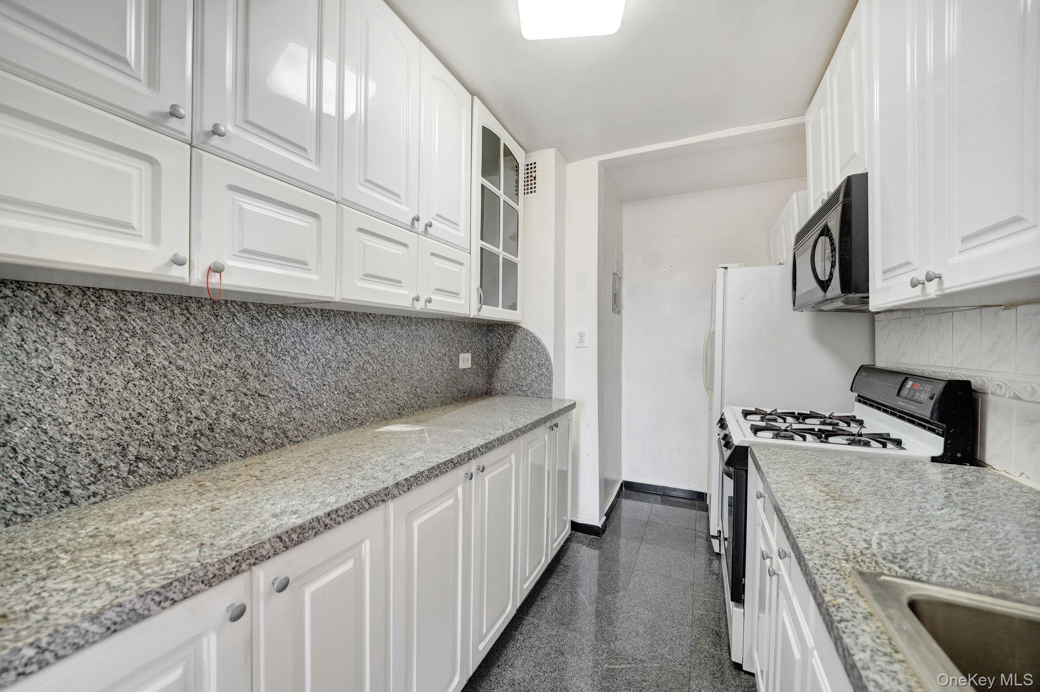 Coop Avenue W Brooklyn, NY 11223, MLS-962660-7