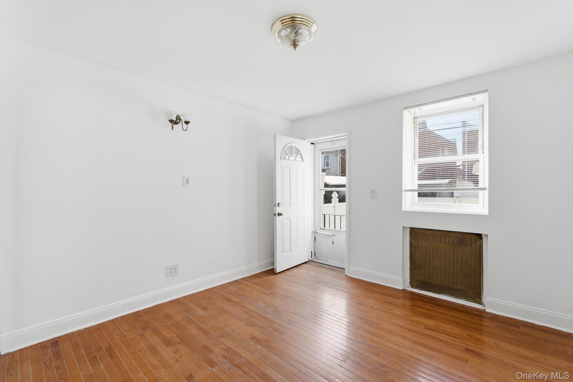 Single Family 129th  Queens, NY 11419, MLS-962669-27