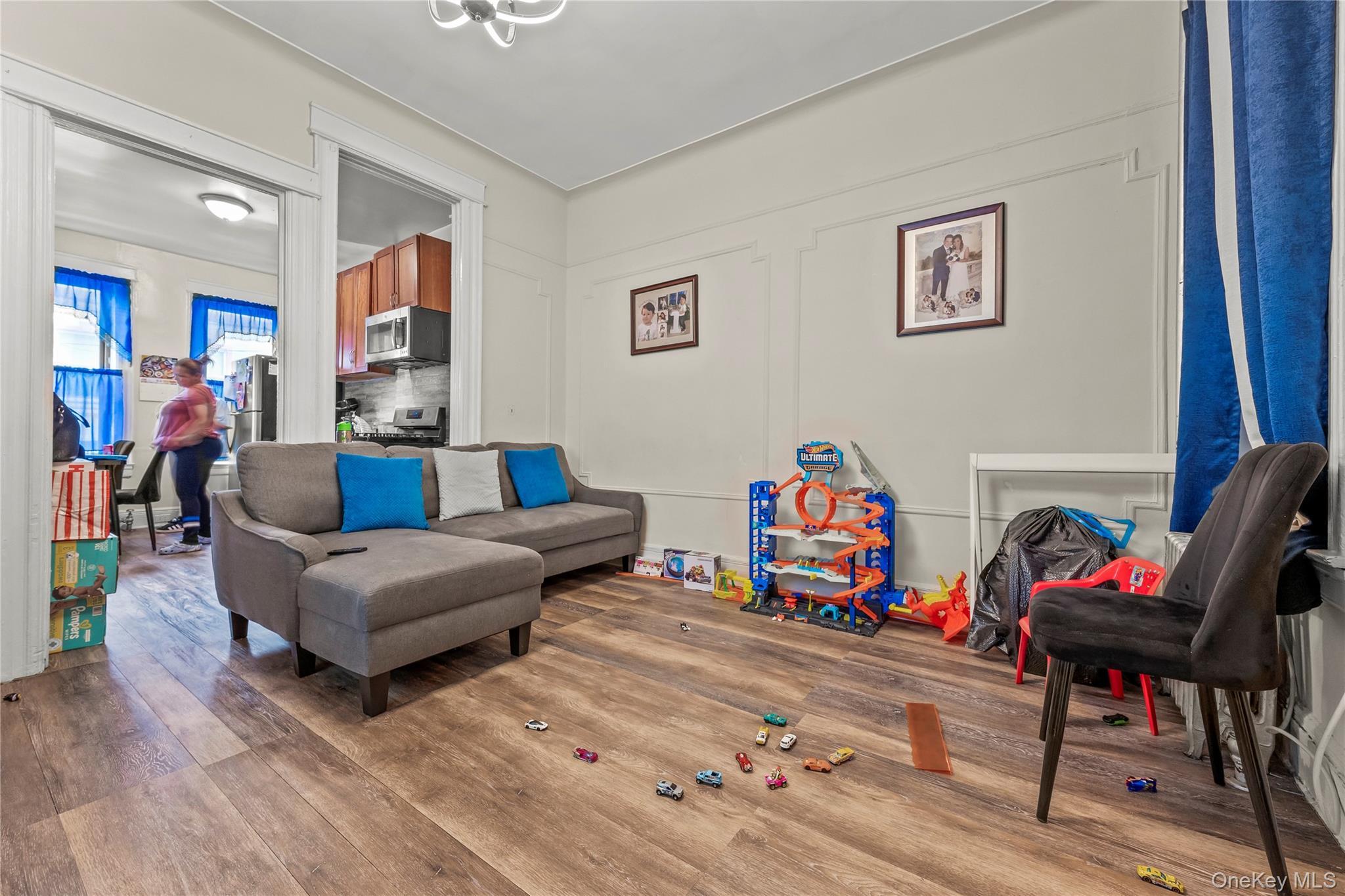 Single Family Jefferson  Brooklyn, NY 11237, MLS-962699-8