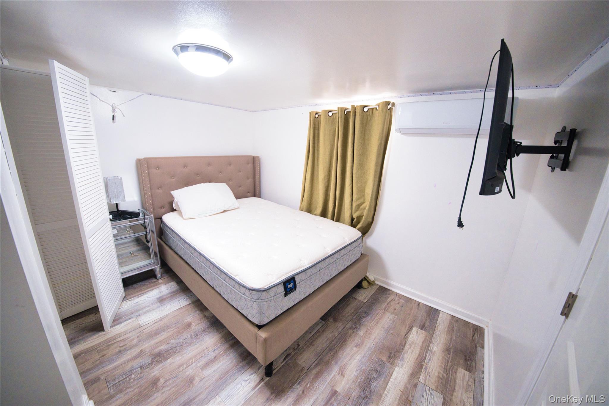 Single Family 224th  Queens, NY 11413, MLS-962795-27