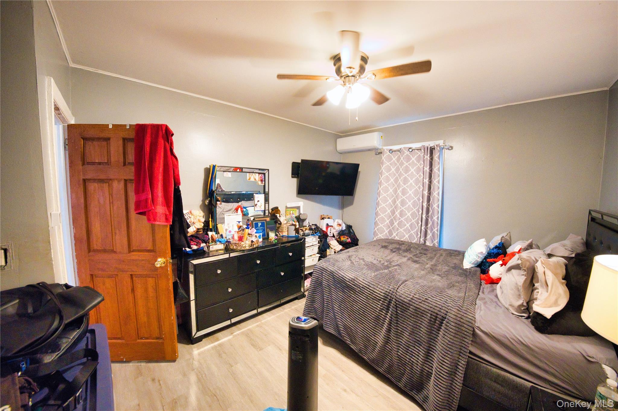 Single Family 224th  Queens, NY 11413, MLS-962795-32