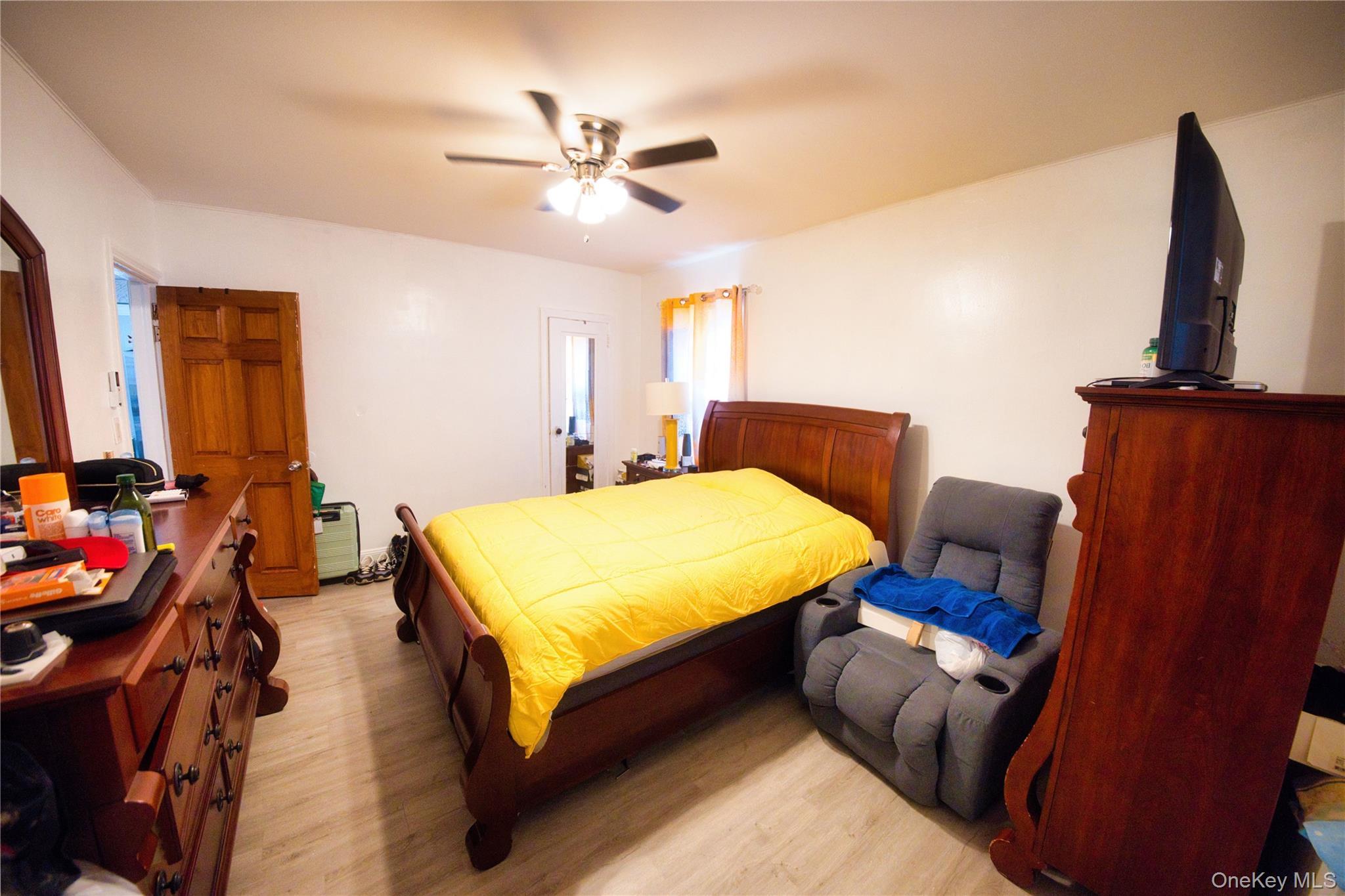 Single Family 224th  Queens, NY 11413, MLS-962795-37