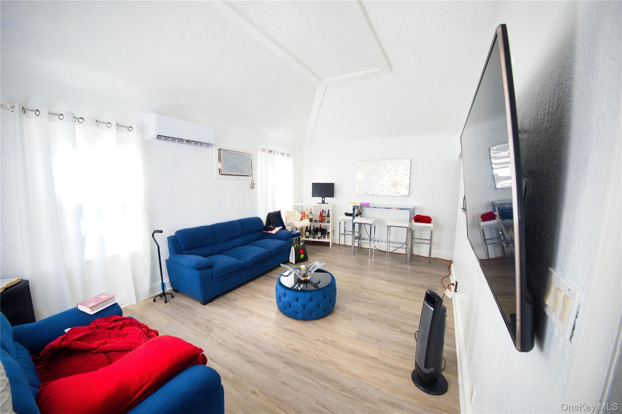 Single Family 224th  Queens, NY 11413, MLS-962795-39