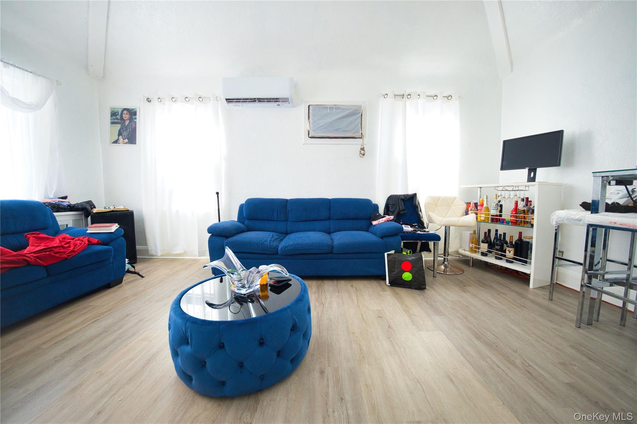 Single Family 224th  Queens, NY 11413, MLS-962795-41