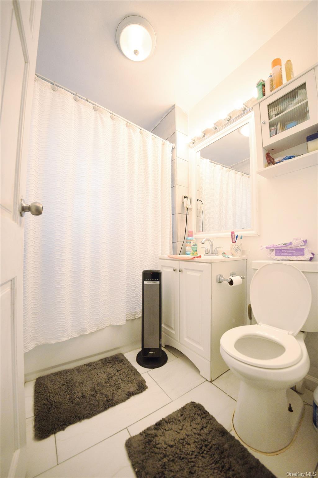 Single Family 224th  Queens, NY 11413, MLS-962795-43